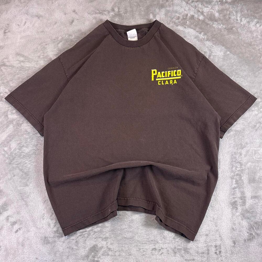Vintage Y2K 2004 Cerveza Pacifico Clara Beer T-Shirt Men’s XL Brown